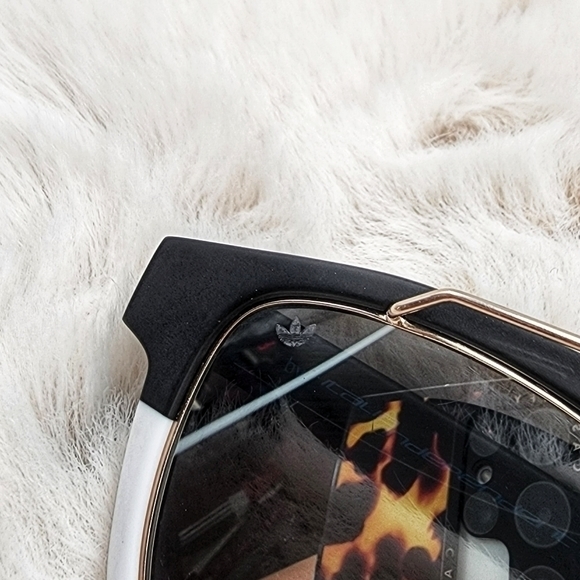 Adidas Italia Independent limited edition 2017 black and white unisex sunglasses - Picture 3 of 6